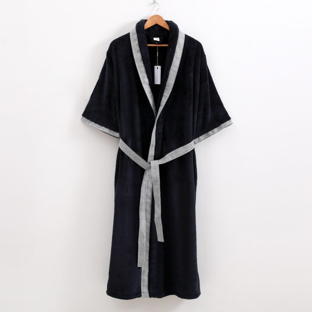 روب ملكي اسود XL